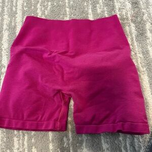Alphalete Amplify 
Women's Pink Shorts